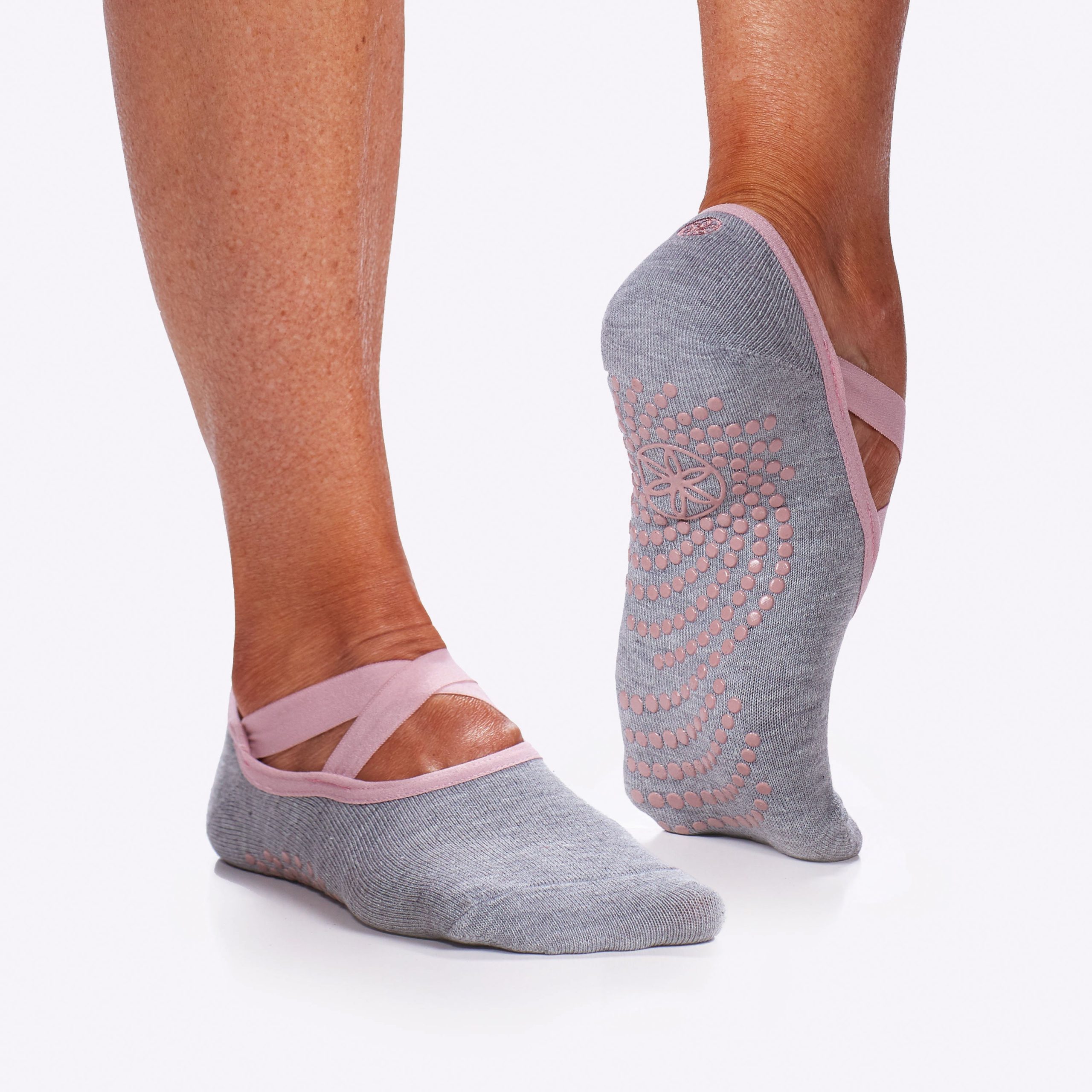 05-63755_YOGA-BARRE-SOCKS-2PK-FOLKSTONE_A_a1a3fe3b-6a73-47d5-bfb2-a28ba68f5350.jpg