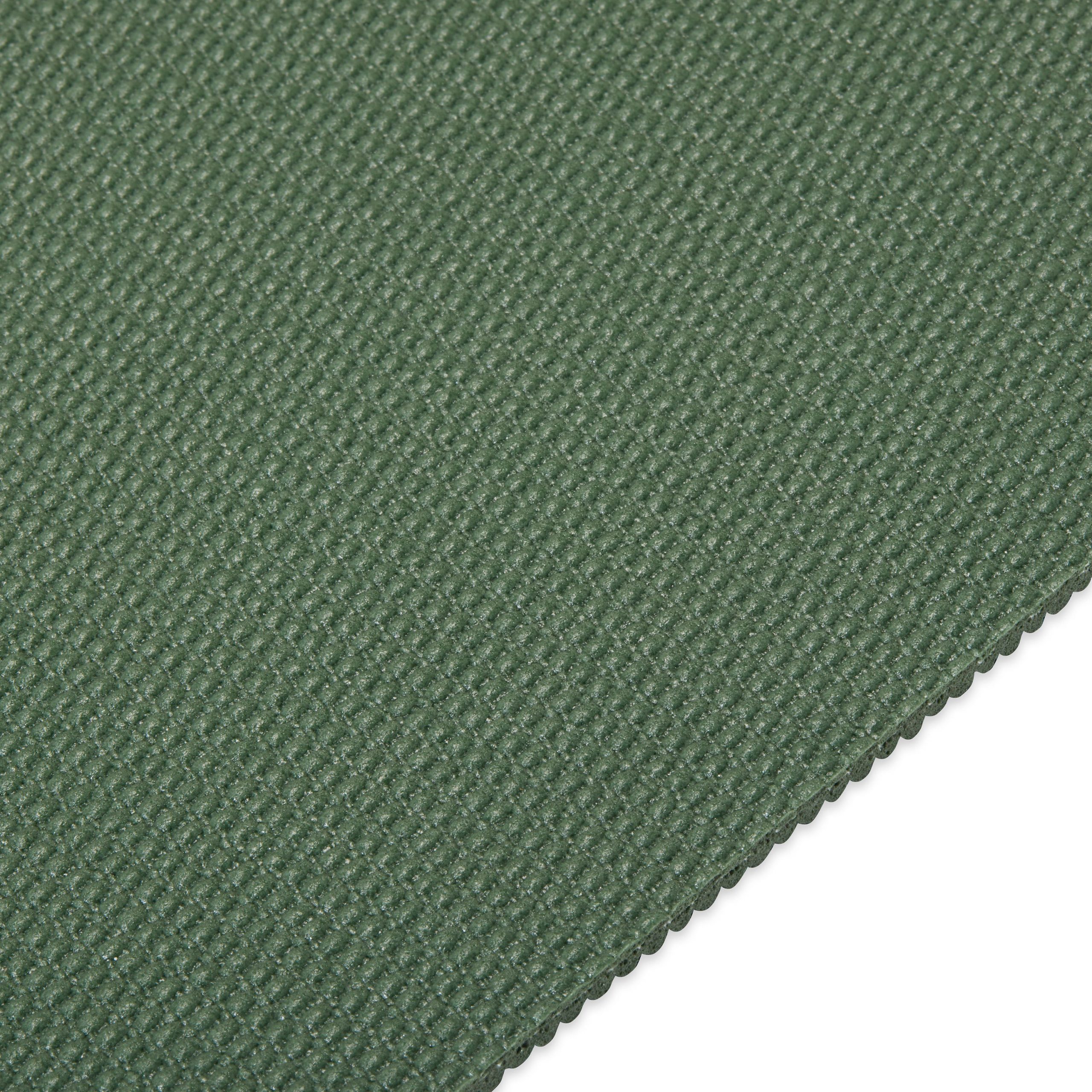 05-64948_5MM-GAIAM-SOLID-YOGA-MAT-SAGEBRUSH_D.jpg